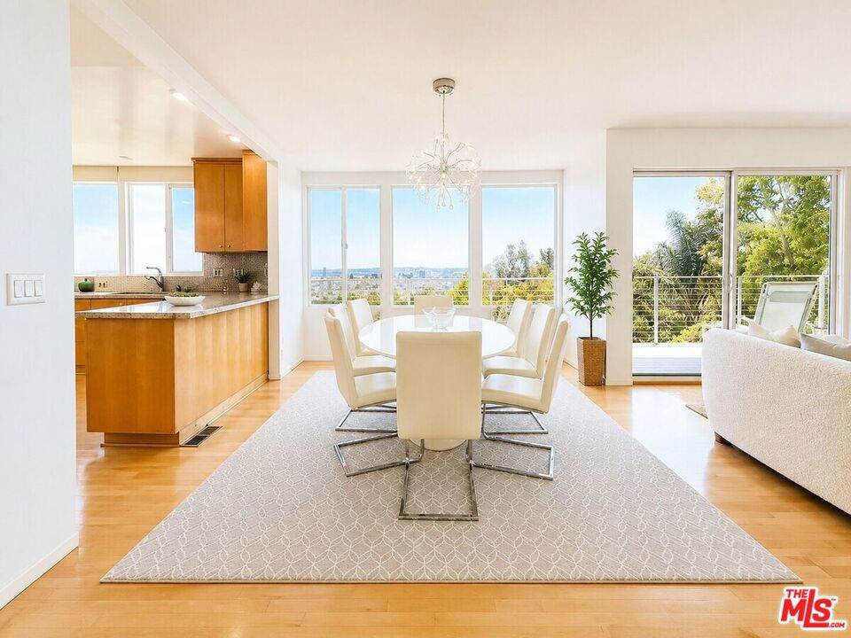 https://bt-photos.global.ssl.fastly.net/socal/orig_boomver_4_442532687-2.jpg