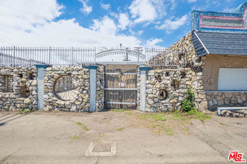 https://bt-photos.global.ssl.fastly.net/socal/orig_boomver_4_442575787-2.jpg