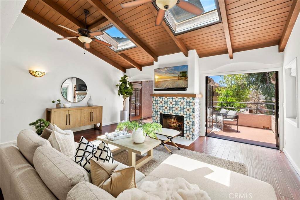 251 Calliope Street - Photo 1