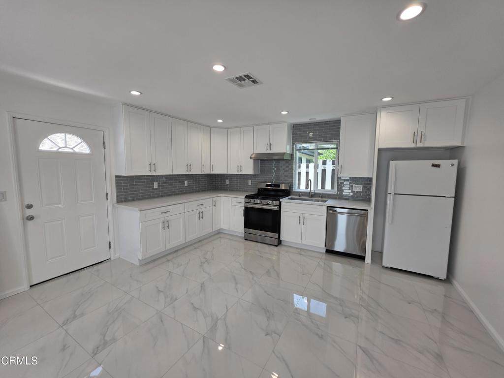 10926 Woodward Avenue - Photo 1
