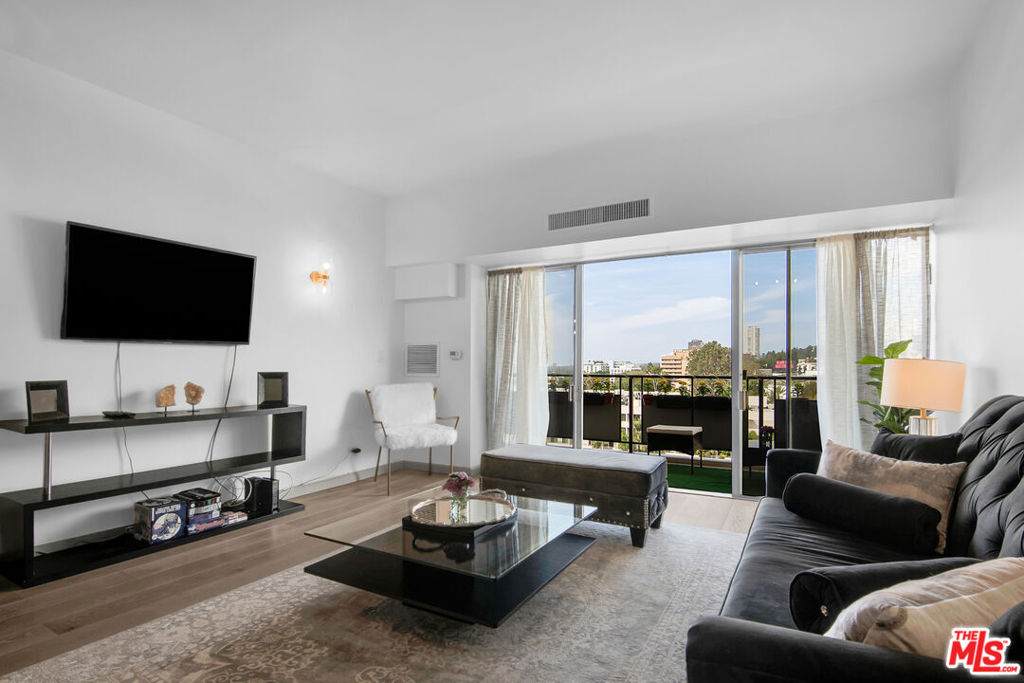 1155 La Cienega Boulevard - Photo 1