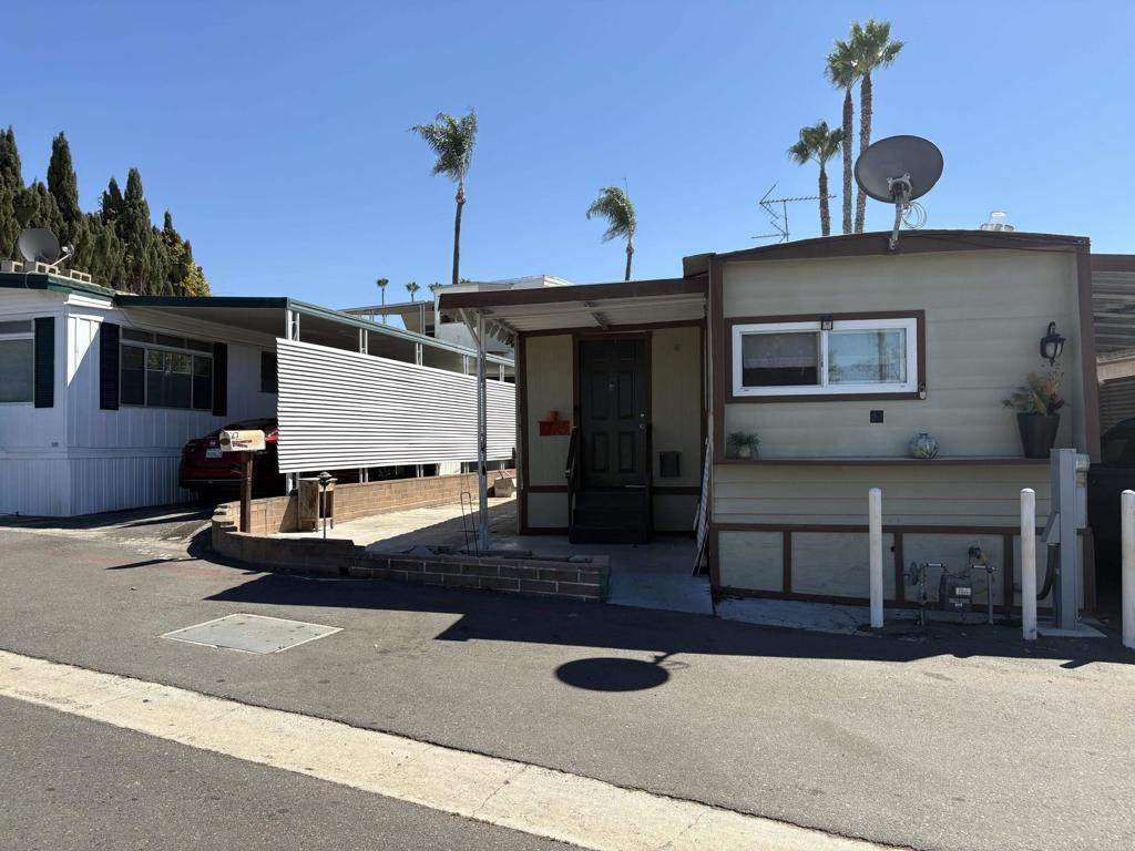 200 Olive Avenue - Photo 1