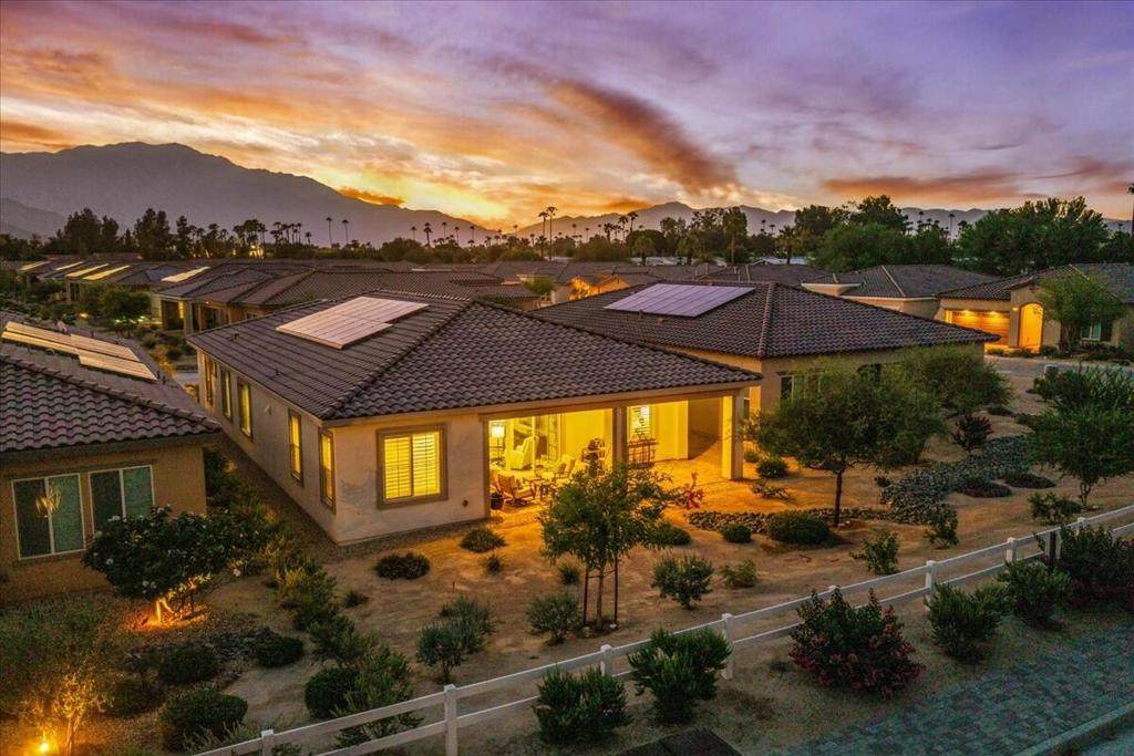 https://bt-photos.global.ssl.fastly.net/socal/orig_boomver_4_635866220-2.jpg