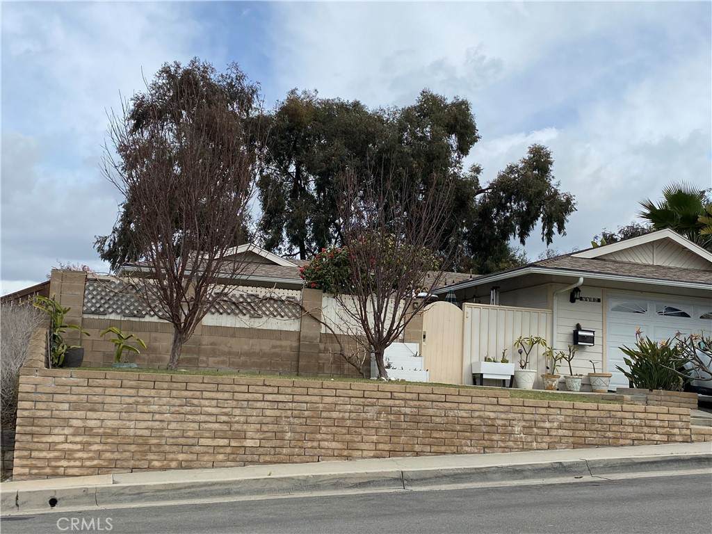 2716 Via Montezuma - Photo 1
