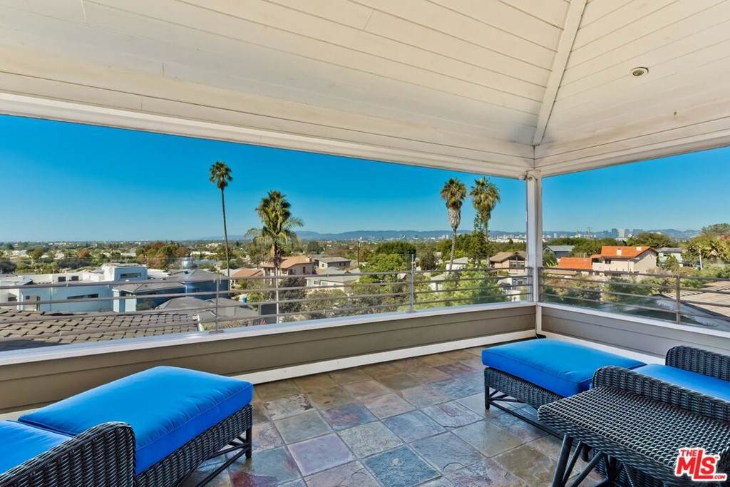 10656 Drakewood Avenue - Photo 1