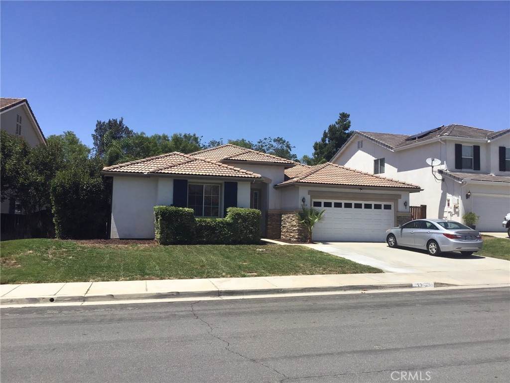37569 Newcastle Road - Photo 1