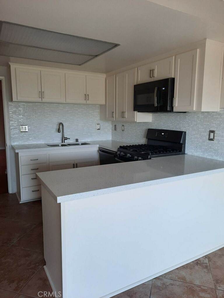 15658 Hillview Lane - Photo 1