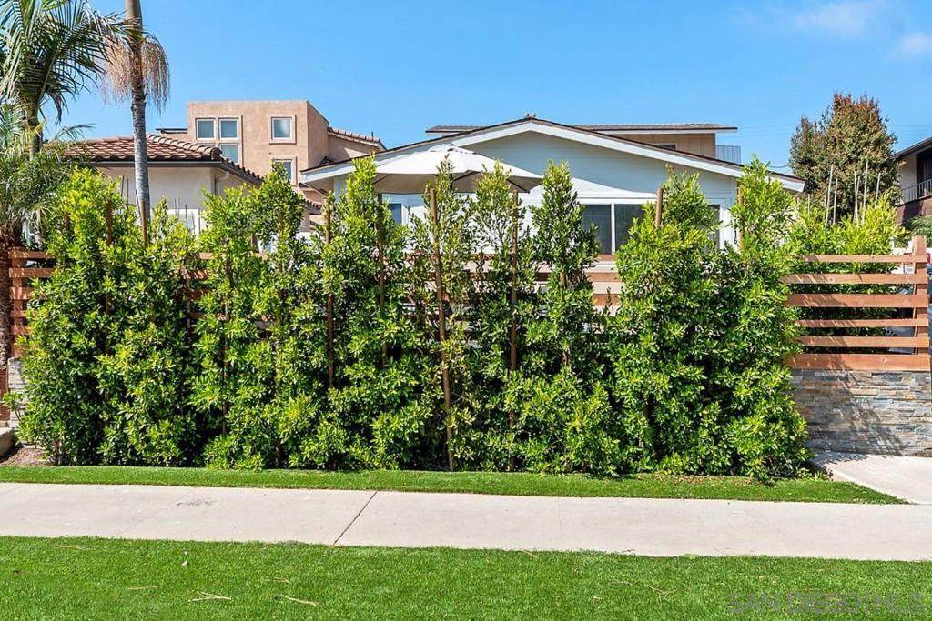 1820 Diamond St - Photo 1