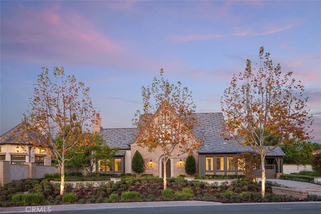 11 Crespi Circle - Photo 1