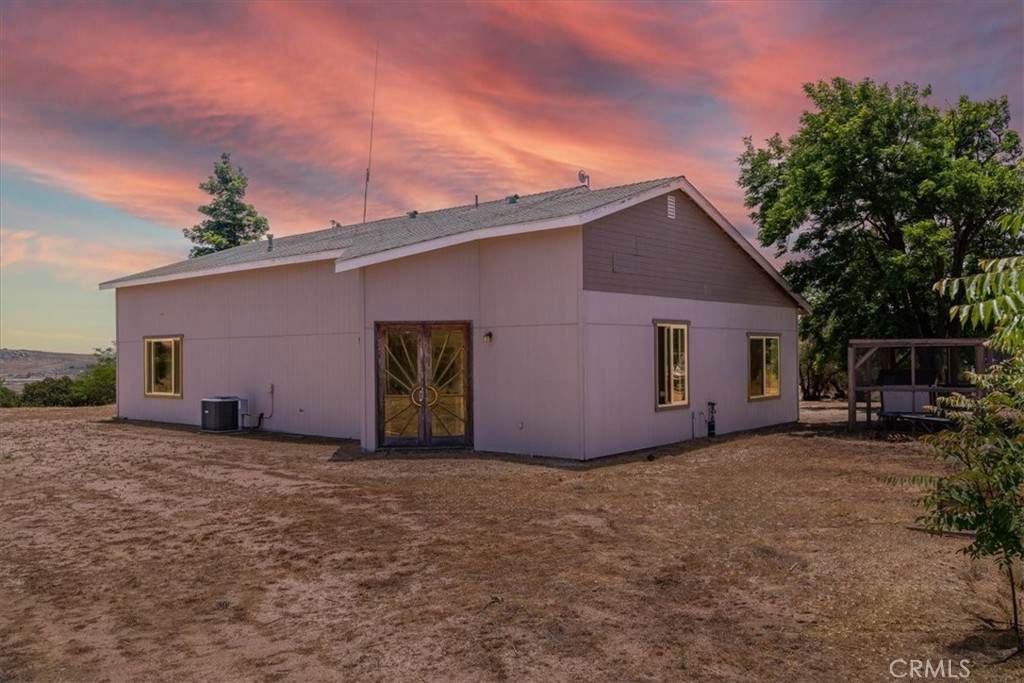 39875 Bautista Road - Photo 1