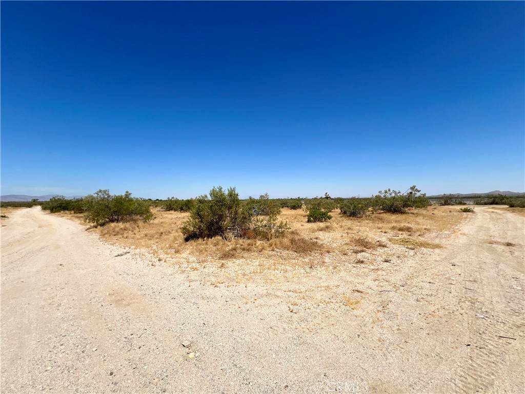 120 Avenue T-8 - Photo 1