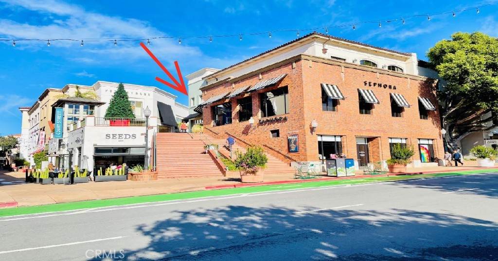 999 Monterey Street - Photo 1