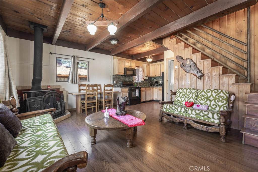 726 Maltby Boulevard - Photo 1