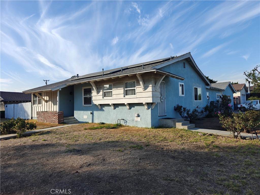 727 Lucille Avenue - Photo 1