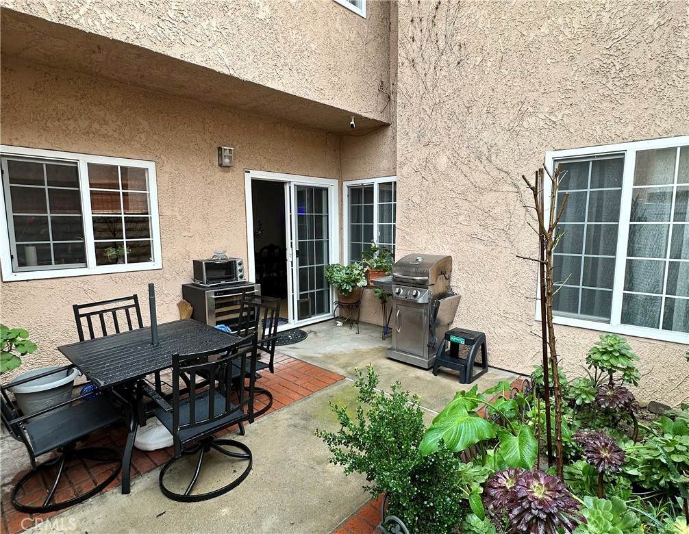 7615 Glade Avenue - Photo 1