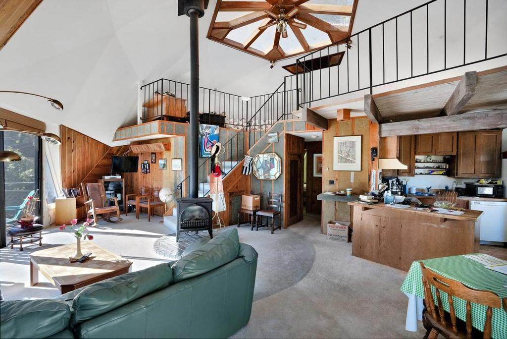 827 Valencia Road - Photo 1