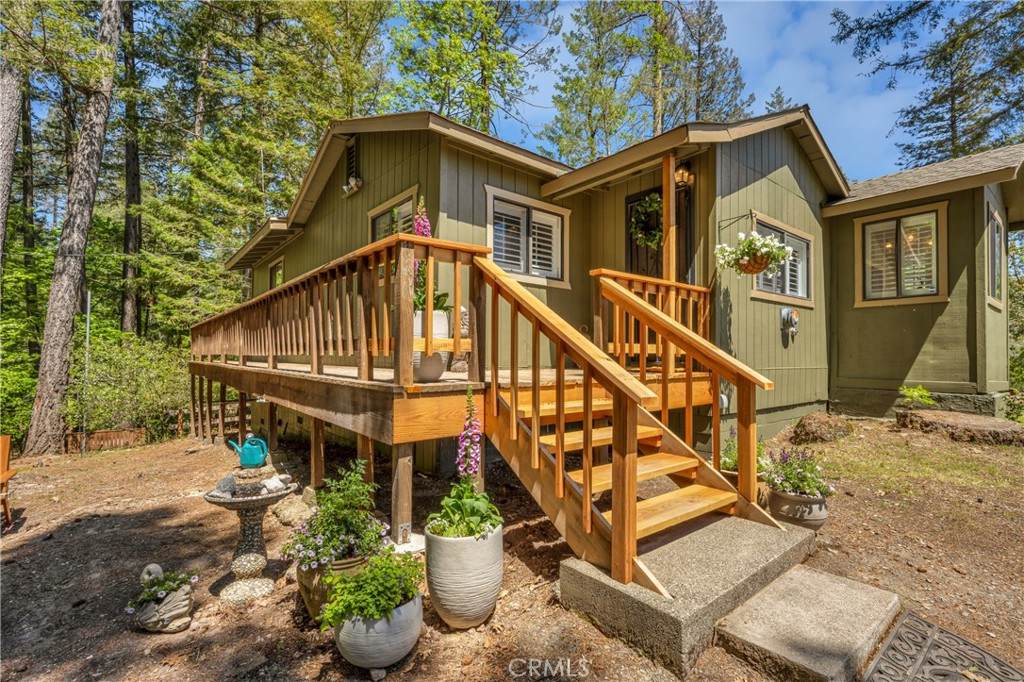 17380 Parnassus Drive - Photo 1