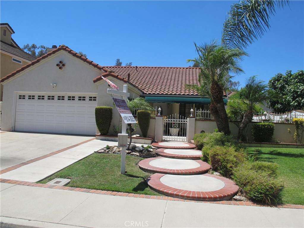 355 Beverly Drive - Photo 1
