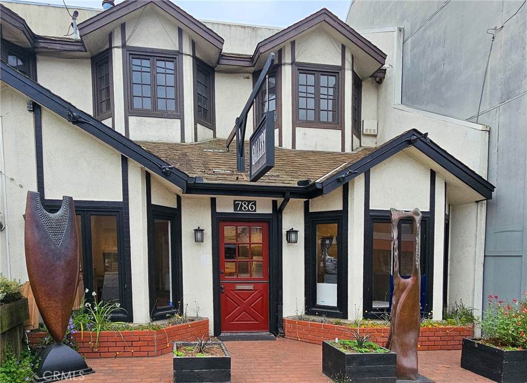 786 Main Street - Photo 1