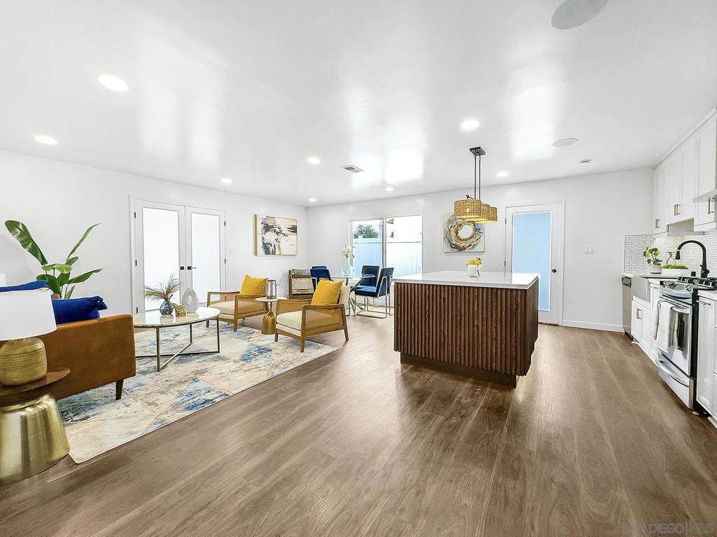1427 Signal Ave - Photo 1