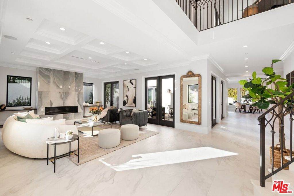 4351 Vanalden Avenue - Photo 1