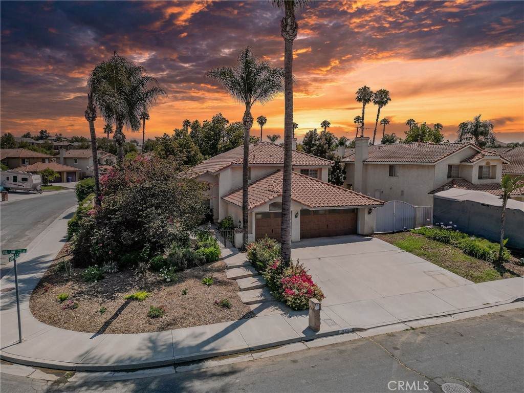 3177 Wicklow Drive - Photo 1