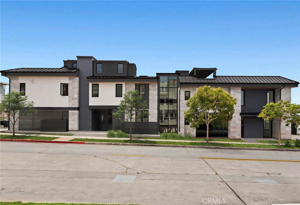 2501 Seaview Ave - Photo 1