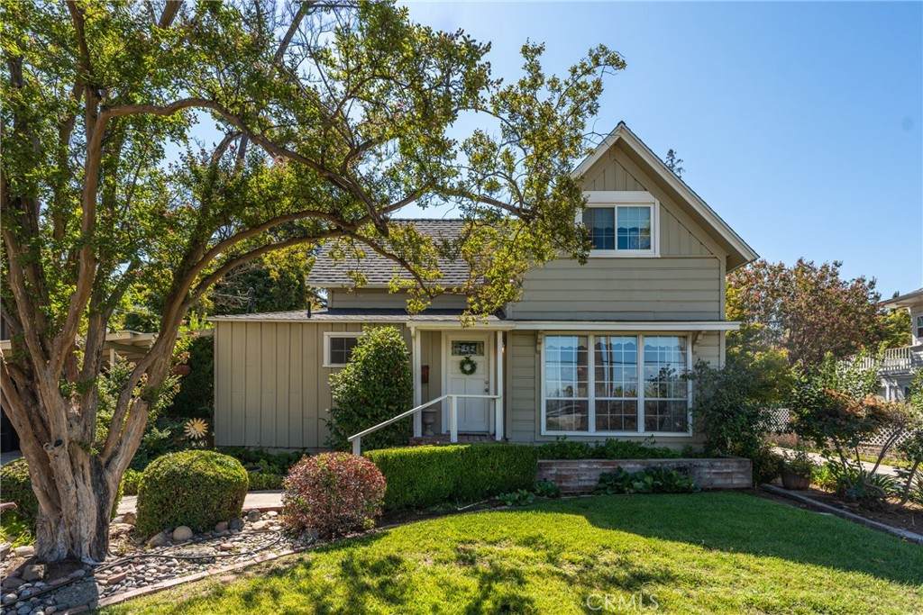 527 Palm Avenue - Photo 1