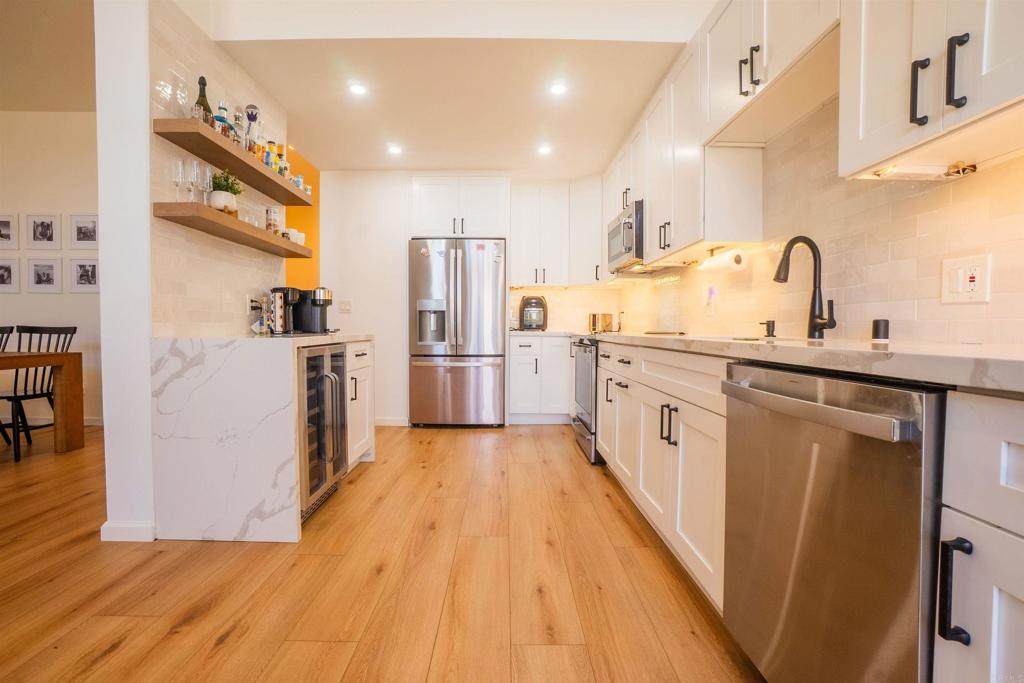 270 Dahlia Ave - Photo 1
