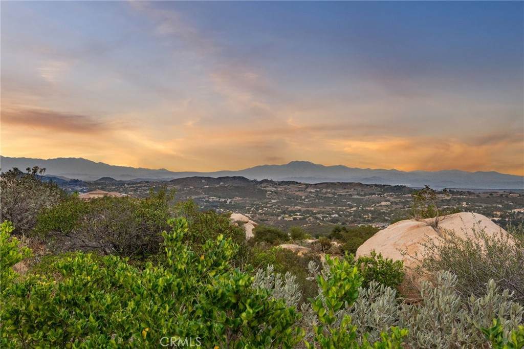 https://bt-photos.global.ssl.fastly.net/socal/orig_boomver_4_405326016-2.jpg