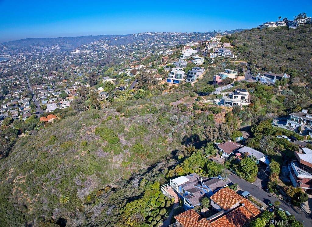 2333 San Clemente - Photo 1
