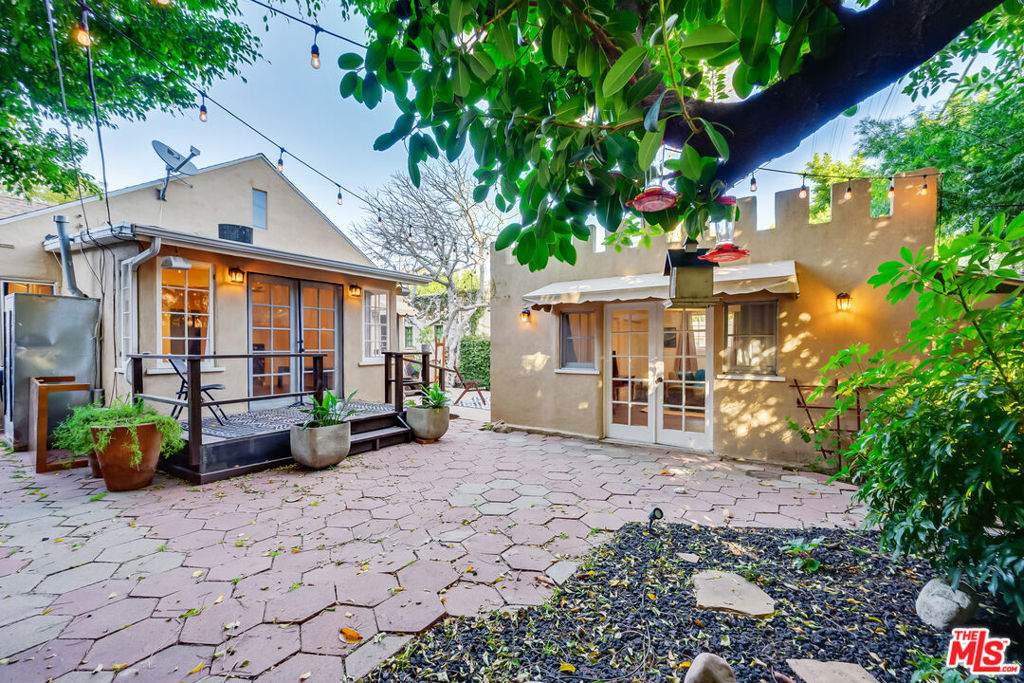 8838 Rosewood Avenue - Photo 1