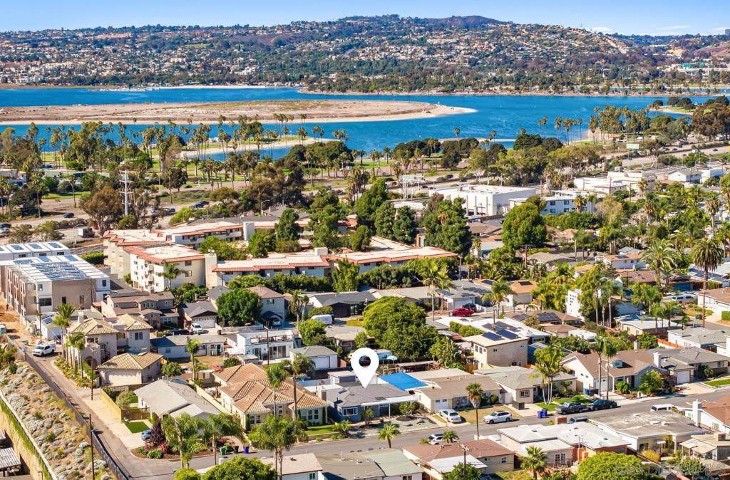 1426 Morenci St - Photo 1