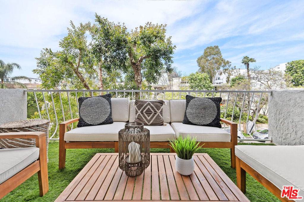 11918 Kiowa Avenue - Photo 1