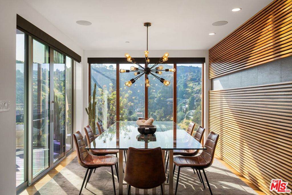 https://bt-photos.global.ssl.fastly.net/socal/orig_boomver_3_426440471-2.jpg