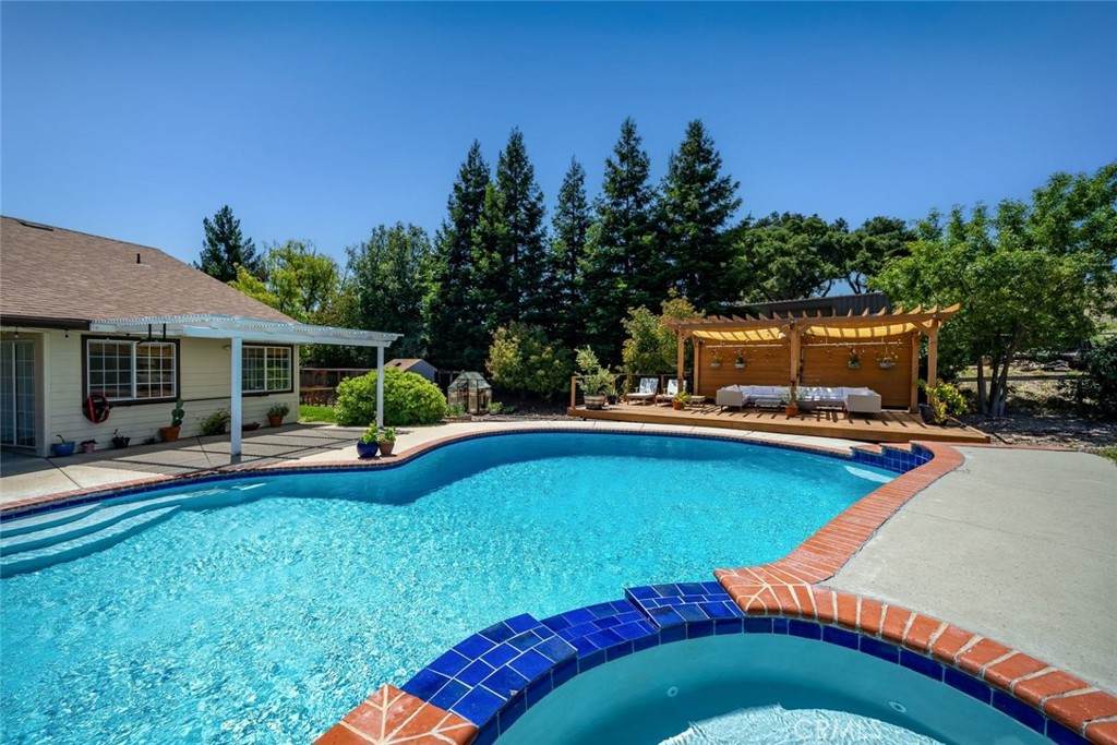https://bt-photos.global.ssl.fastly.net/socal/orig_boomver_5_429360713-2.jpg