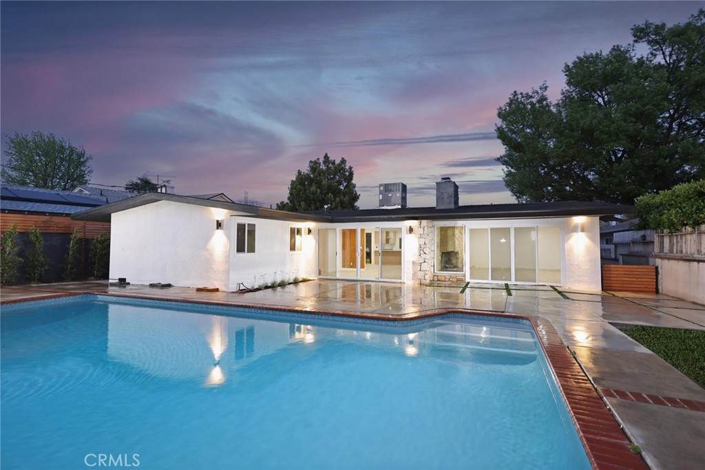 https://bt-photos.global.ssl.fastly.net/socal/orig_boomver_6_429792014-2.jpg