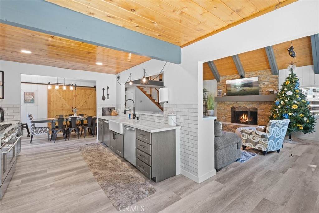 https://bt-photos.global.ssl.fastly.net/socal/orig_boomver_5_432637147-2.jpg