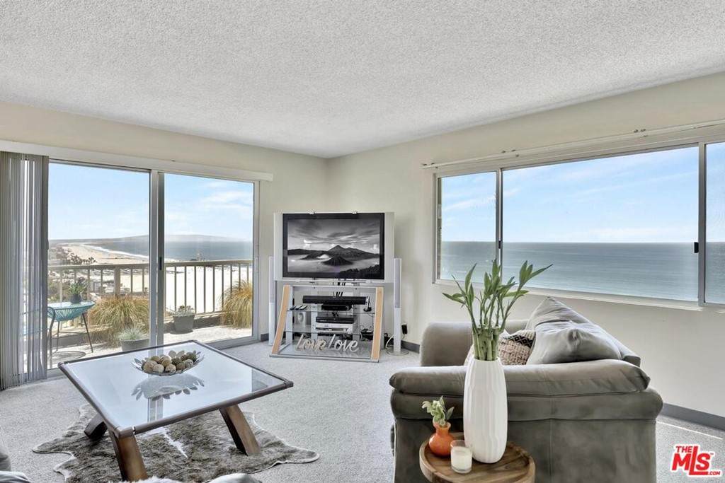 101 California Avenue - Photo 1