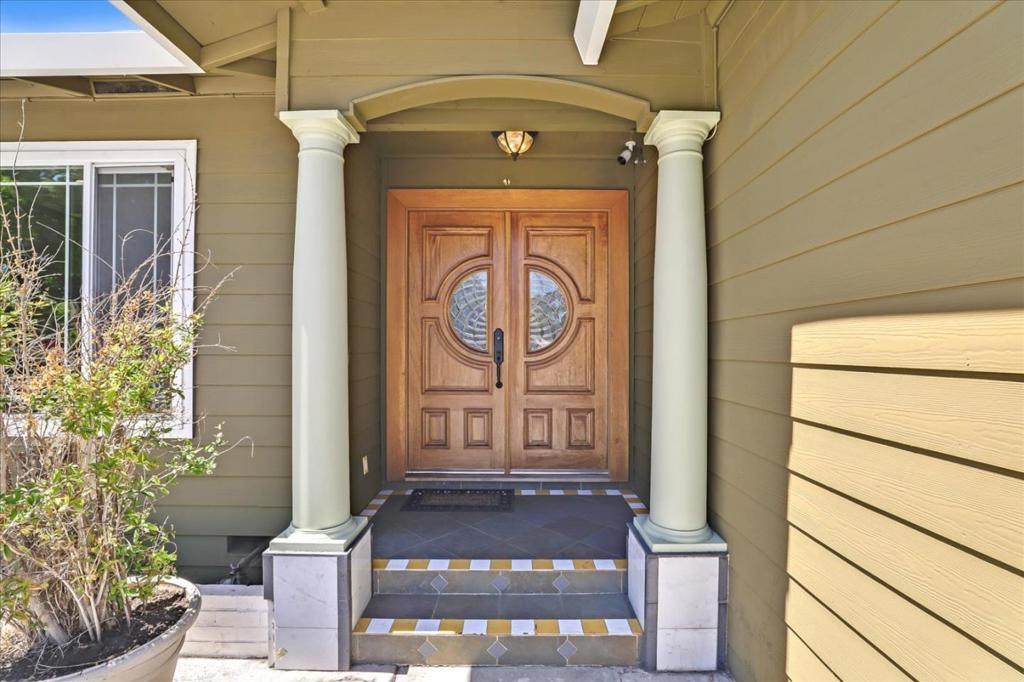 2421 Mclaughlin Avenue - Photo 1