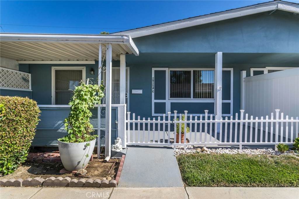 19154 Avenue Of The Oaks - Photo 1