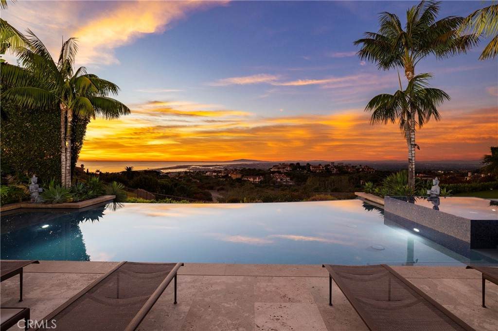 9 Sailcrest - Photo 1