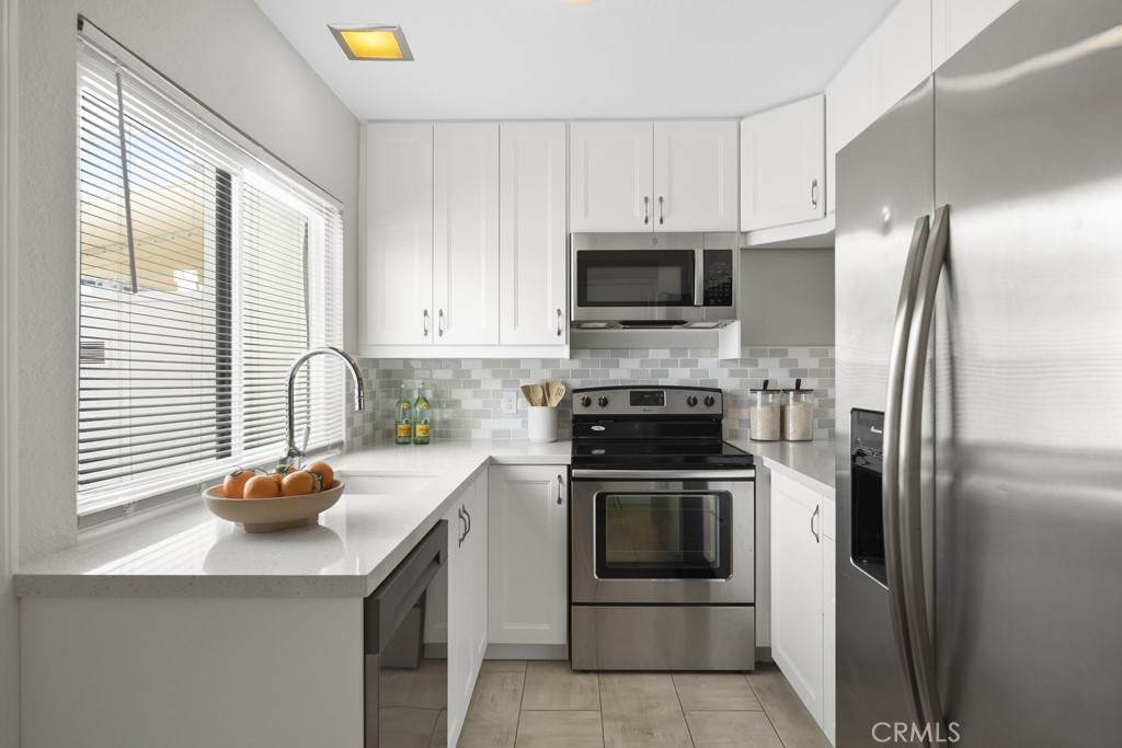 48668 Desert Flower Drive - Photo 1