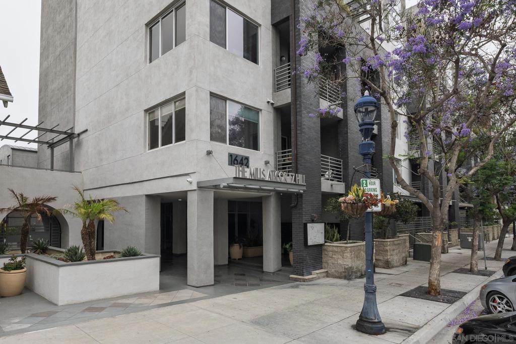 1642 7Th Ave - Photo 1