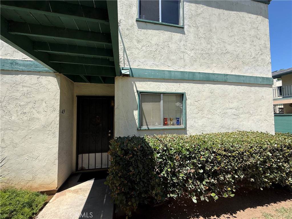 1817 Grand Avenue - Photo 1
