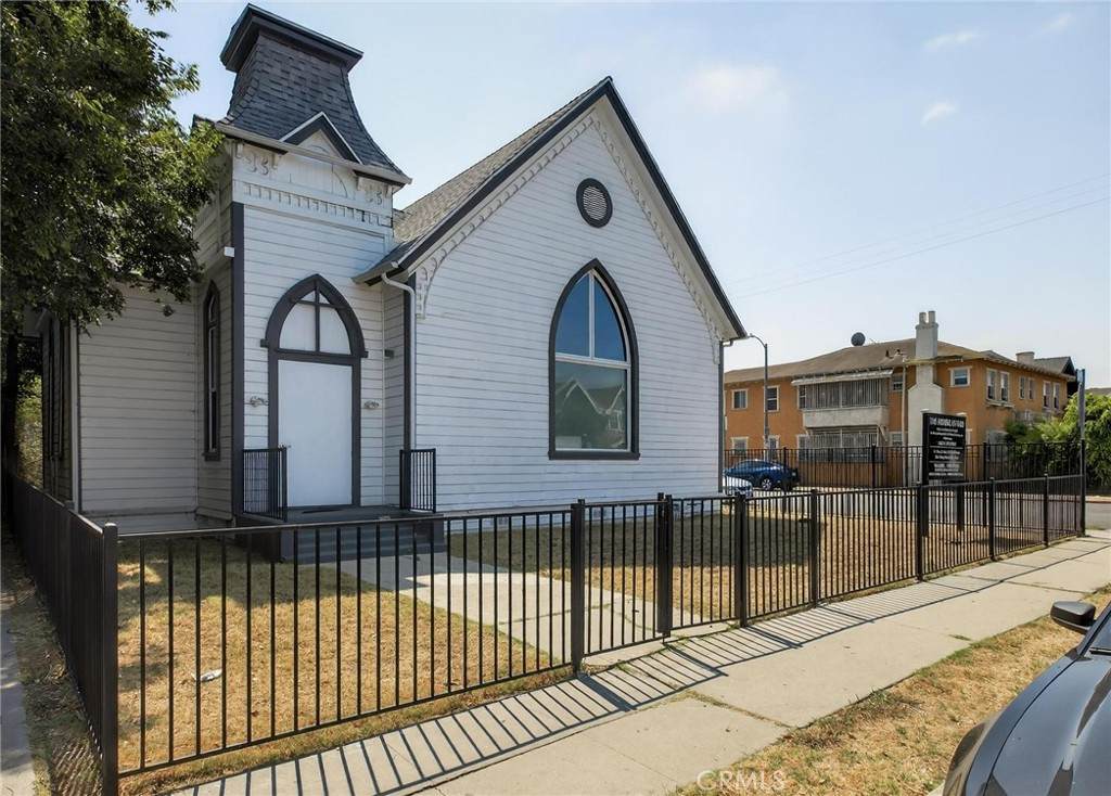 3425 15th Street - Photo 1