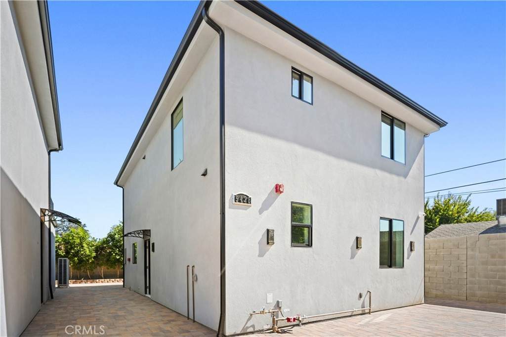 5428 Calhoun Avenue - Photo 1