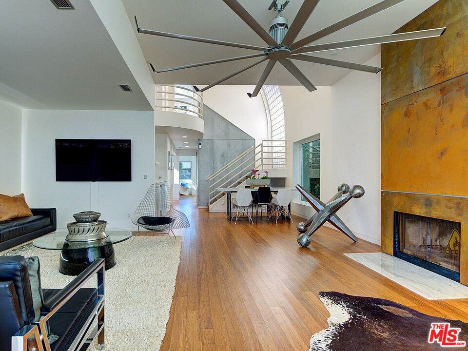 2409 Wilson Avenue - Photo 1