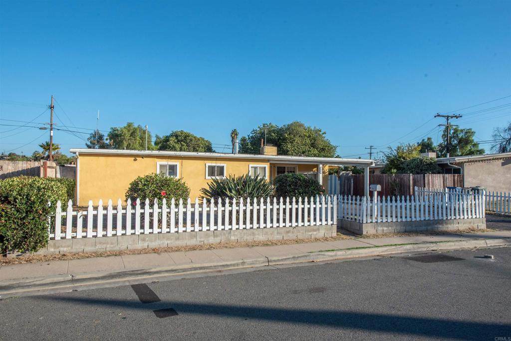 1061 Barrett Avenue - Photo 1