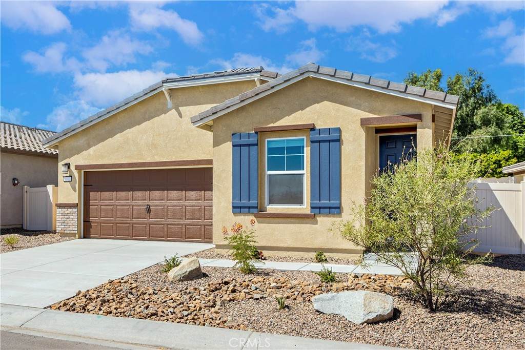 42502 Isla Court - Photo 1
